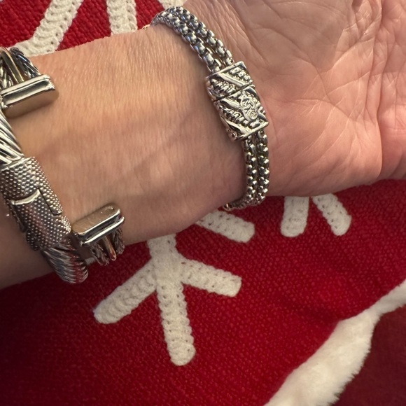 Two Tone 14K Gold Criss Cross Mesh Magnetic Closure Bracelet - Picture 4 of 5